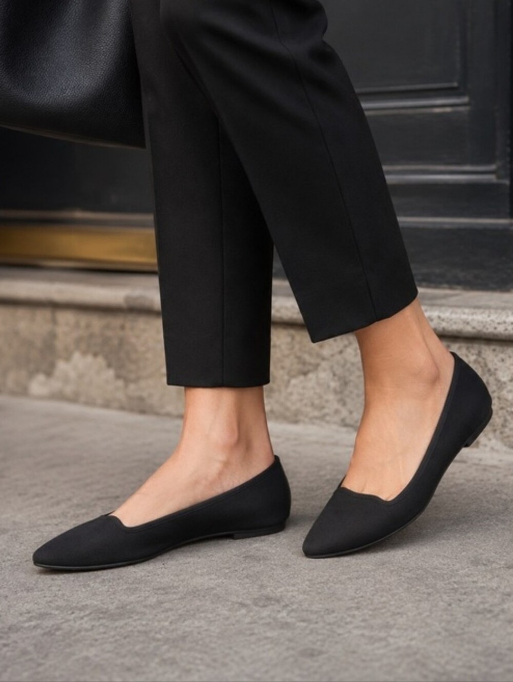 CROCS Women's Matte Black Pointed Ballet Flats